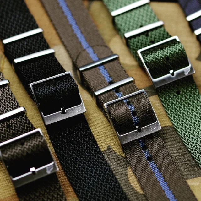 Máquina cortadora de cinta perforadora ultrasónica, máquina cortadora ultrasónica de etiquetas de tela, máquina cortadora de cinta satinada