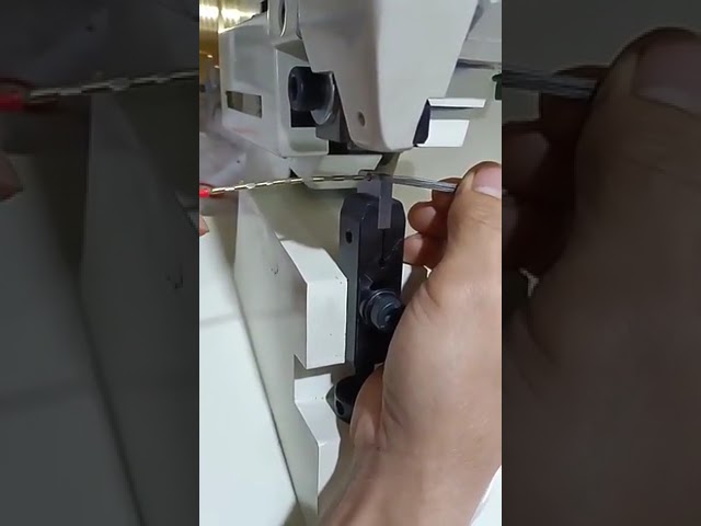 Máquina de Crimpado de Cinta de Cobre | Prensado de Uniones de Cable y Conexión Eléctrica