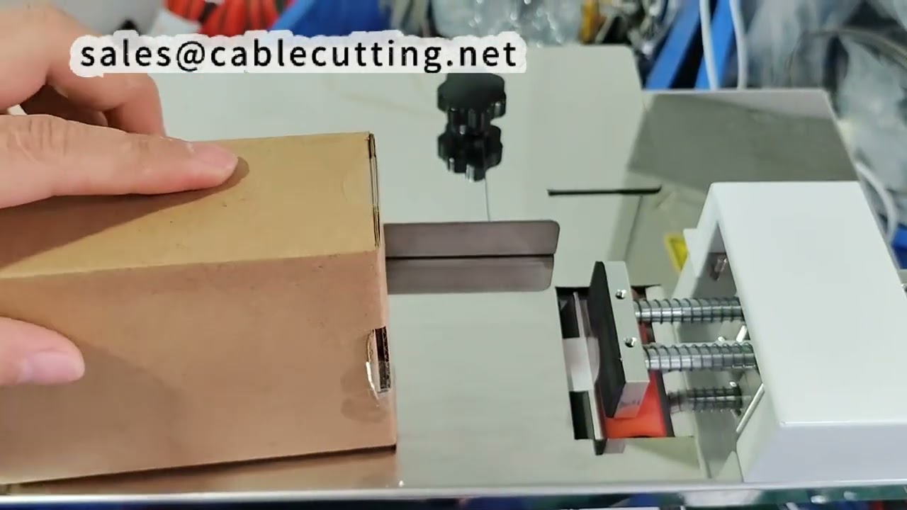 Máquina Etiquetadora en Ángulo Recto para Sellado de Cajas | Etiquetado Preciso y Rápido
