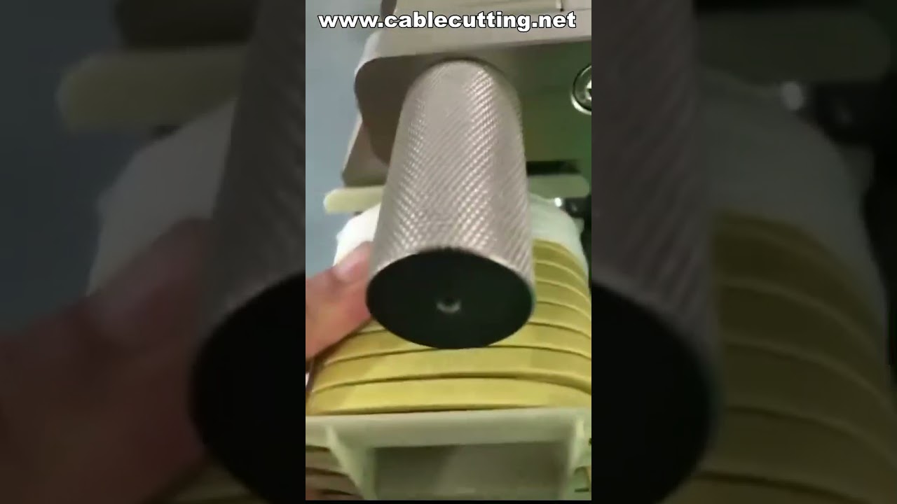 Máquina crimpadora servo para cables grandes | Equipo industrial de precisión