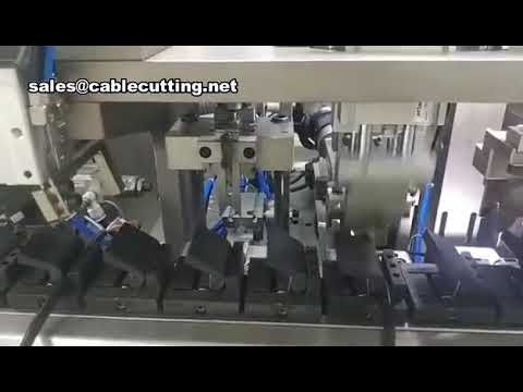 Línea de ensamblaje automática para pelado, corte, crimpado e inserción de conectores