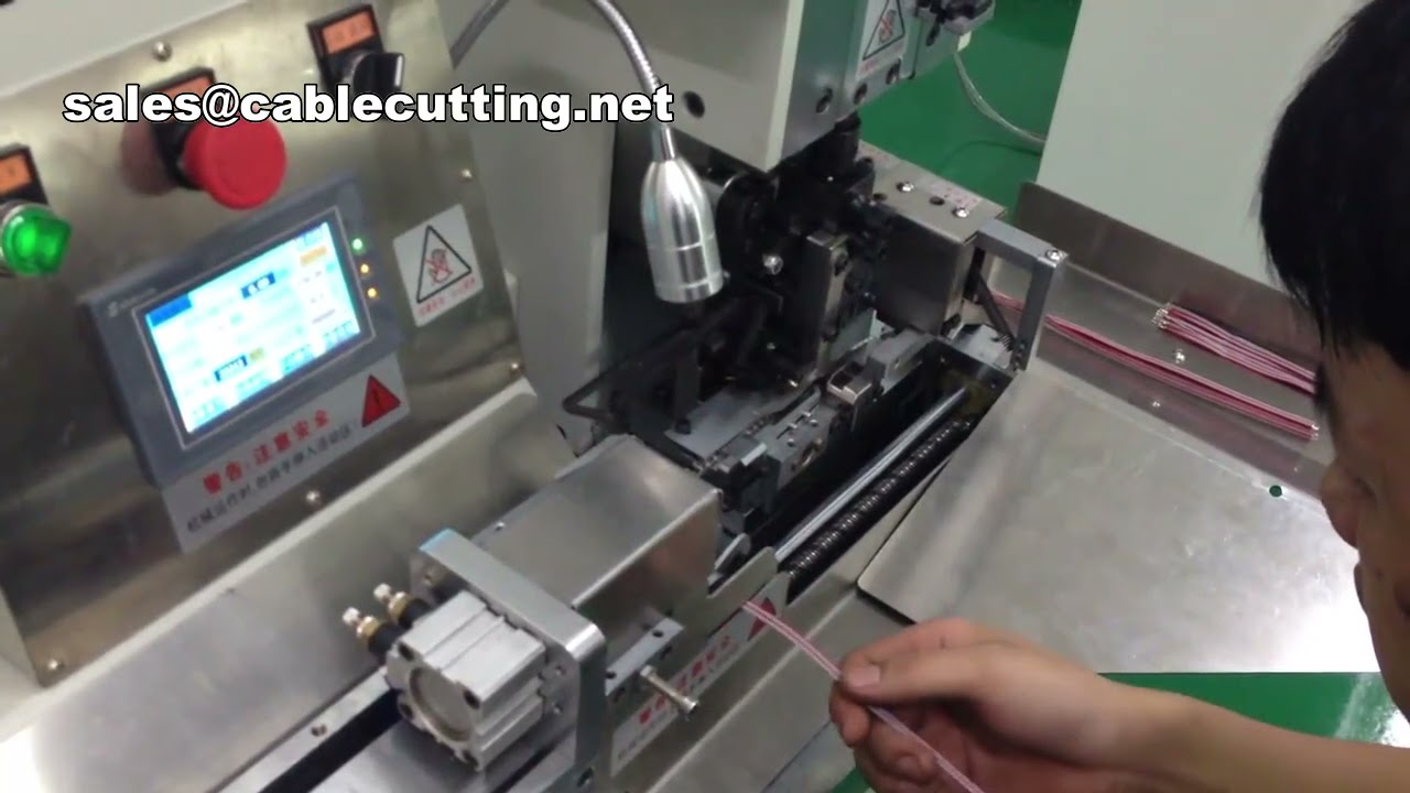 Máquina Automática de Crimpado de Conectores con Eliminación de Aislamiento Intermedio - Changzhou Hechang Machinery
