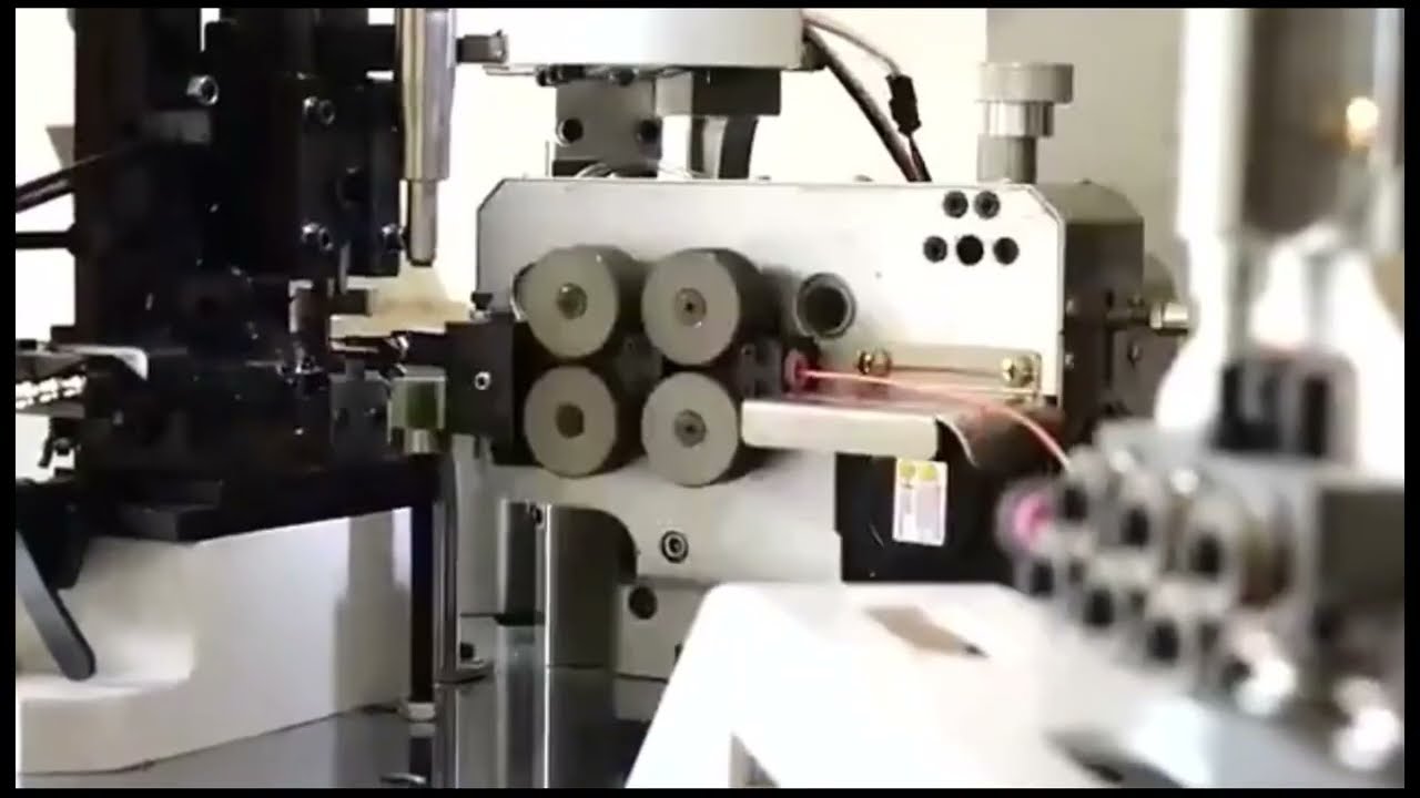 Máquina de engarce automática para 4 cables y 5 lados | Engarzadora combinada de cables