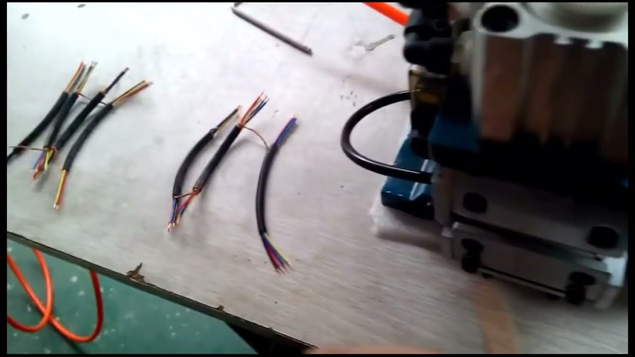 Máquina Peladora de Cables de Cobre con Núcleo Neumático | Pelado Automático Eficiente