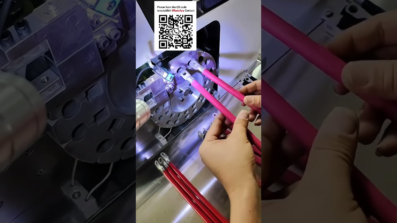Máquina Automática de Inserción y Horneado de Tubo Termocontraíble para Arneses EV | Equipo de Automatización