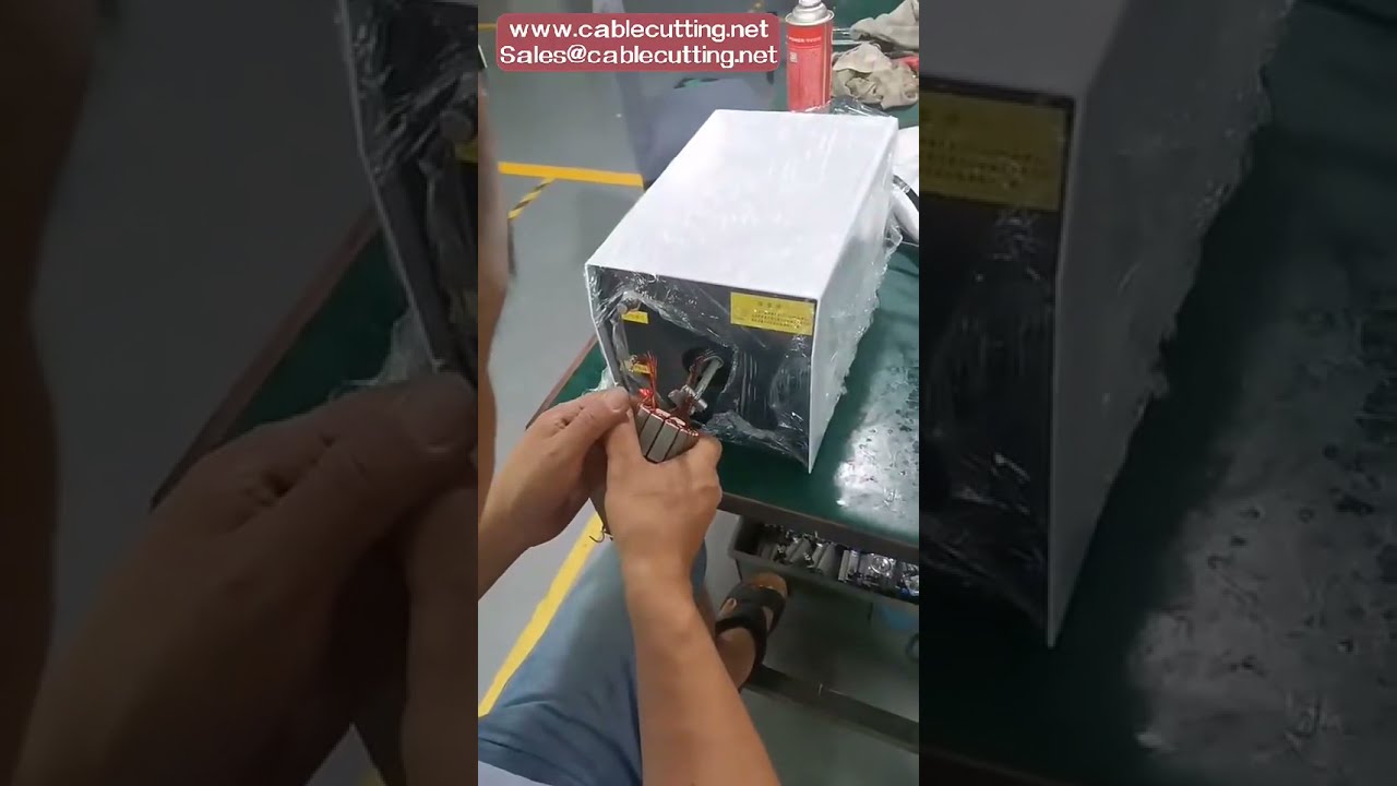 Máquina de corte, pelado y retorcido de cables automática | Procesamiento industrial eficiente