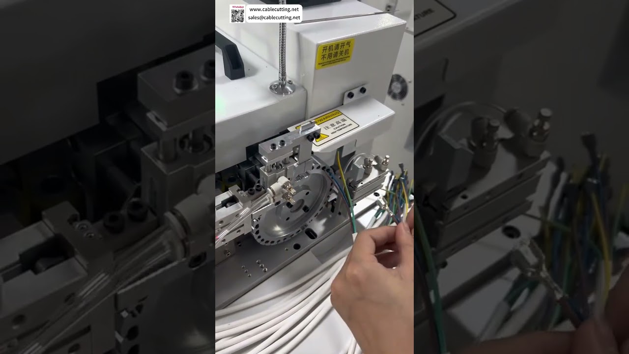 Máquina Automática de Inserción de Tubos | Enfundado y Ensamblaje de Arneses de Alta Velocidad
