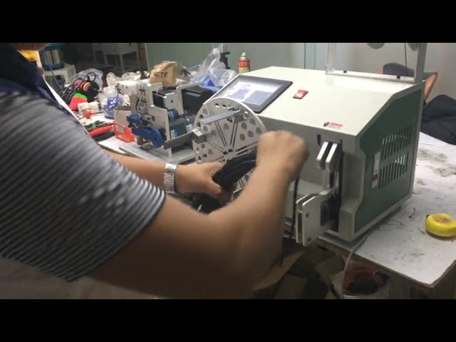 Máquina de bobinado y atado de cables WPM-212C | Automatización industrial