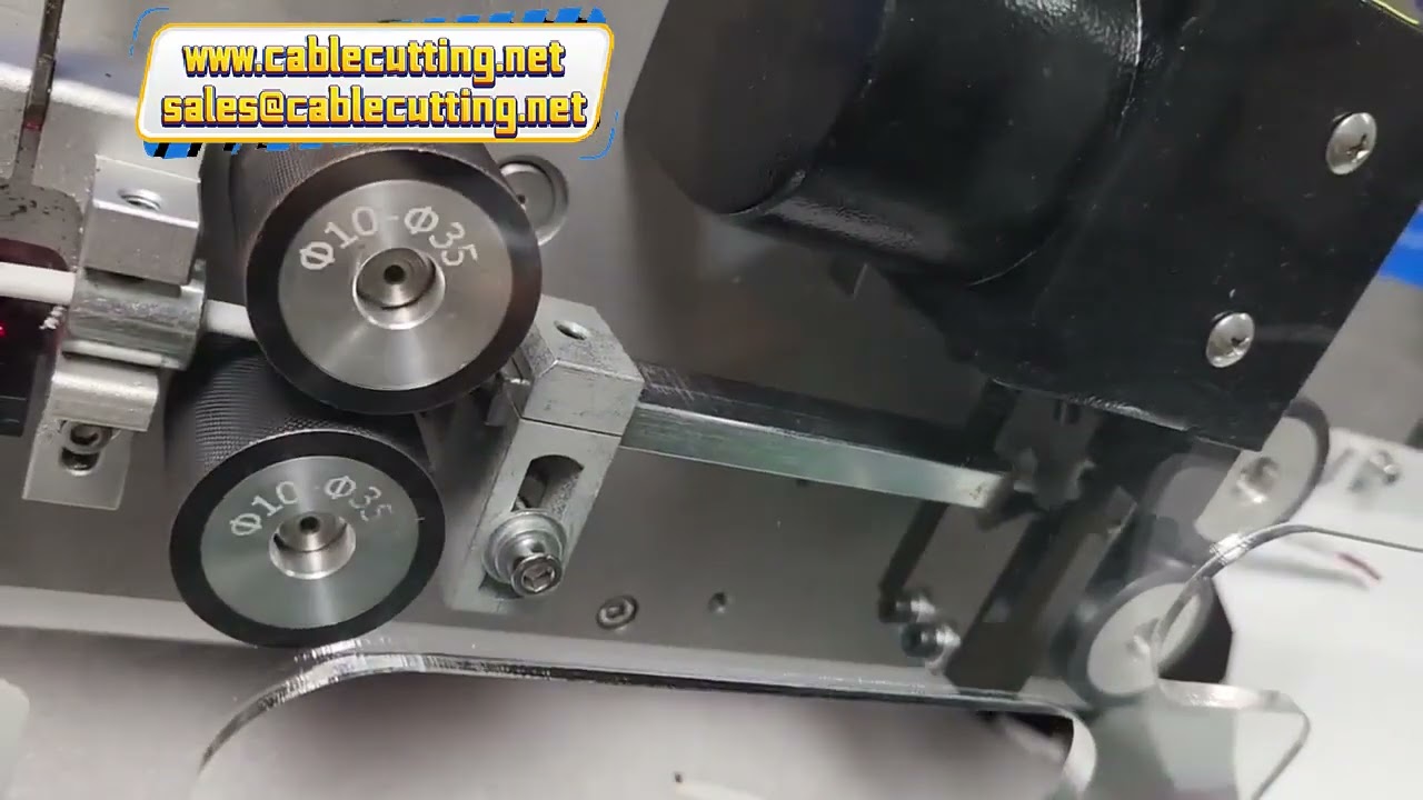 Máquina de corte y pelado de cable plano multiconductor: extracción de chaqueta exterior y núcleo interior con acrílico