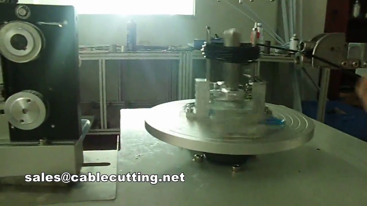 Máquina bobinadora y atadora circular para embalaje industrial eficiente