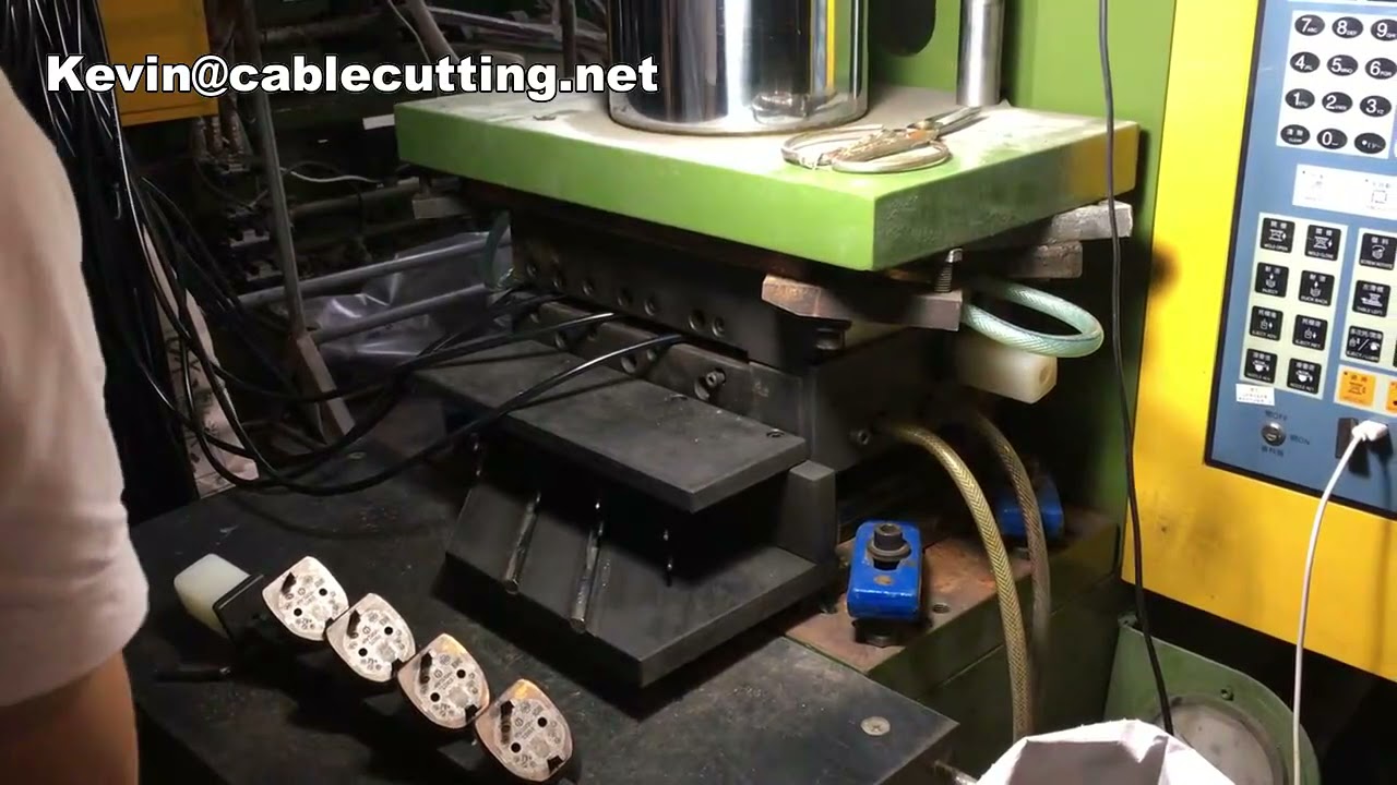 Máquina de Moldeo por Inyección para Fabricar Enchufes | Equipo Plástico Automático