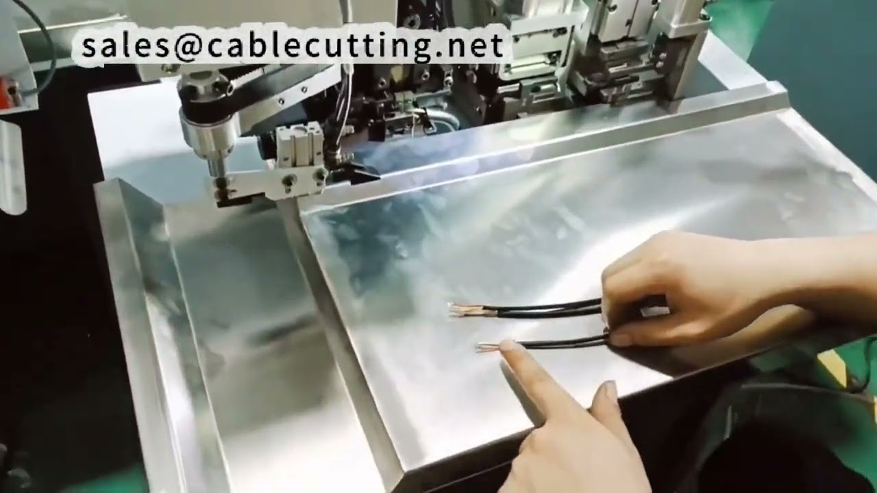 Clip de discusión: Máquina crimpadora de terminales de alto volumen