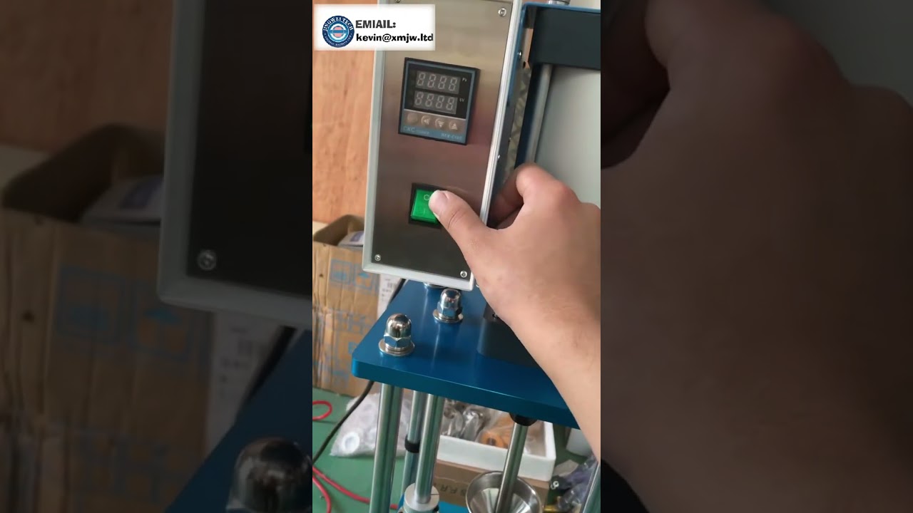 Máquina de Inyección Manual Micro para Laboratorio: Moldeo de Plástico 1-40g para Conectores de Auriculares