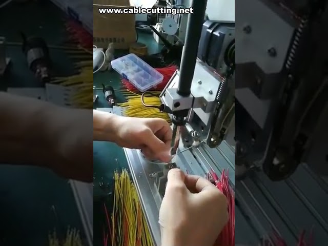 Equipo de Soldadura para Cables de Interruptores - Máquina Semiautomática para Conectores de Micro Interruptor