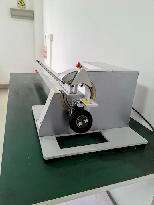 Máquina Envolvedora de Cinta con Hilo de Tracción WPM-303K Thumb